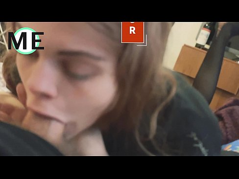 ❤️ Dick tal-gerżuma, pantyhose mqatta u tkaken imqattgħin sbieħ li jiltaqgħu ❤ Porn Russu lilna
