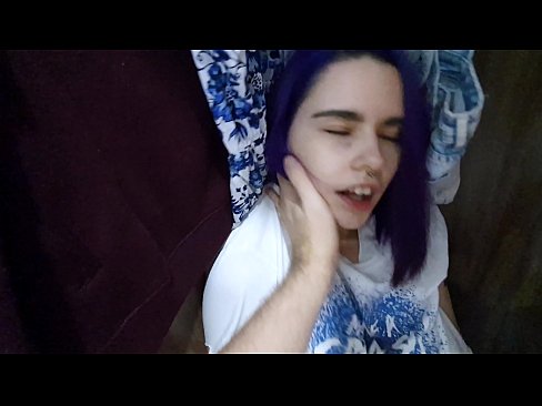 ❤️ Sibt lil sis tiegħi fil-closet u għenitha tiġri ❤ Porn Russu lilna